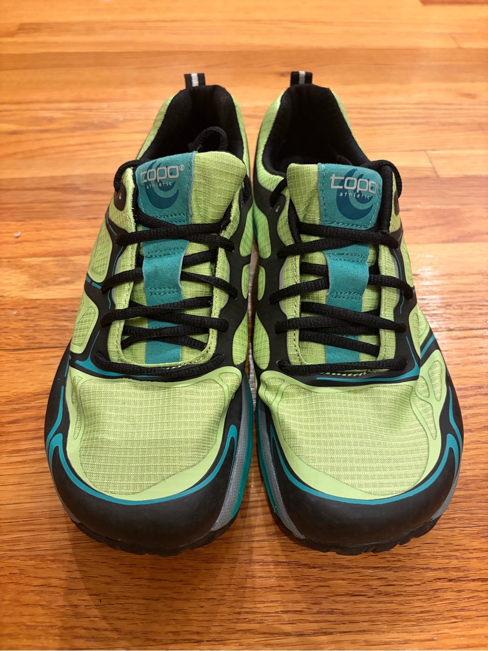 Women’s Green Running Shoes